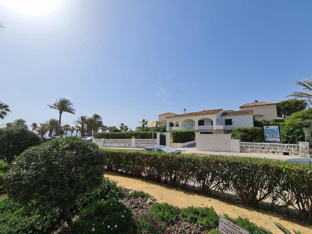 Villa On The Beach Playa Flamenca Orihuela Bagian luar foto